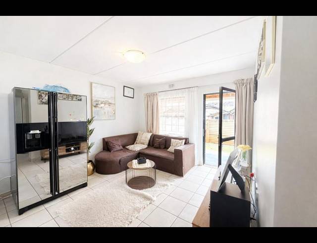2 BEDROOM APARTMENT FOR SALE IN MONTANA TUINE